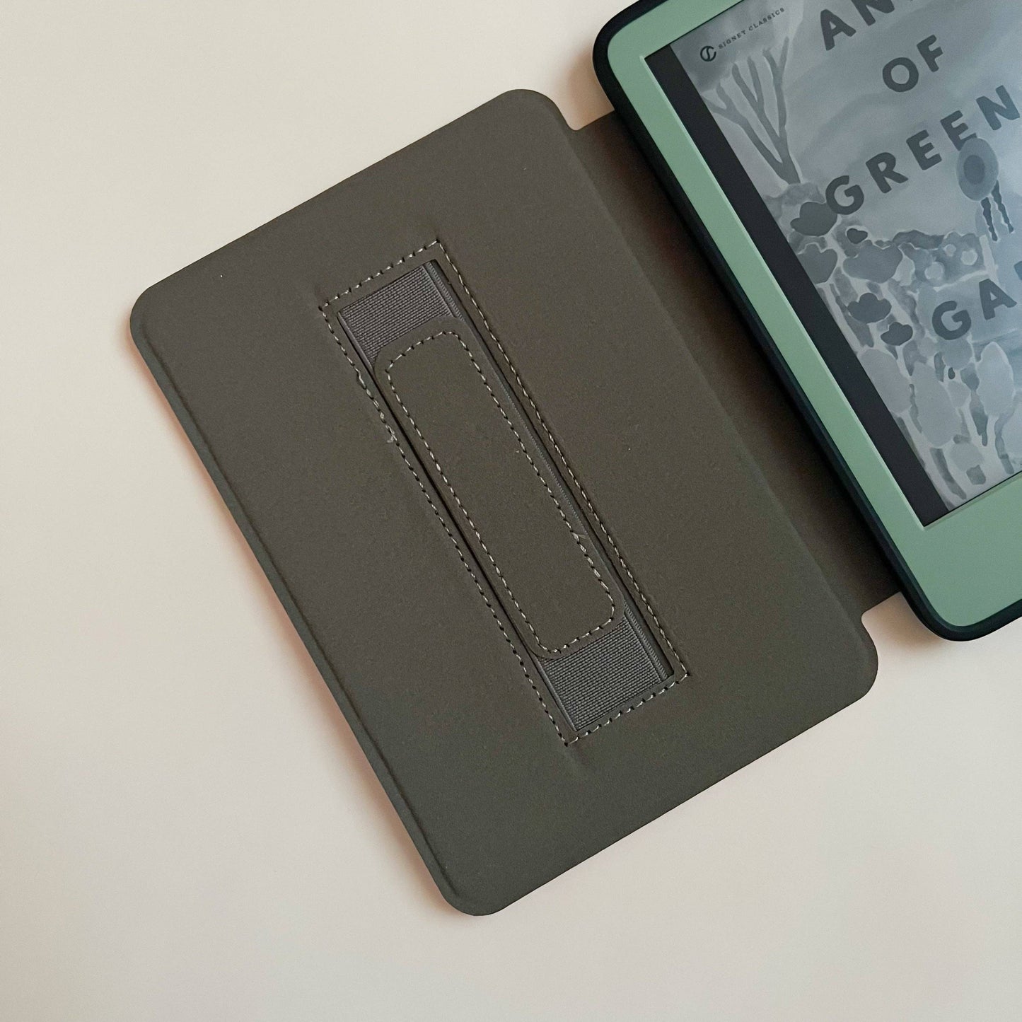 Bookish Duckling Kindle Case