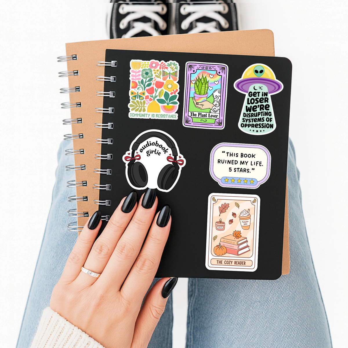 Cozy Autumn Reader Tarot Sticker– Bookish Fall